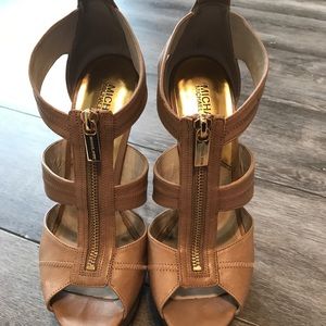 Michael Kors Front ZIP Heel